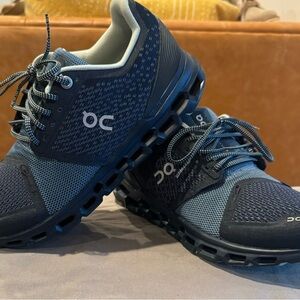 On Clouds Helion CloudTec size 8 women’s